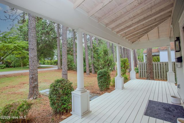 170 E Delaware Avenue, Southern Pines, NC 28387