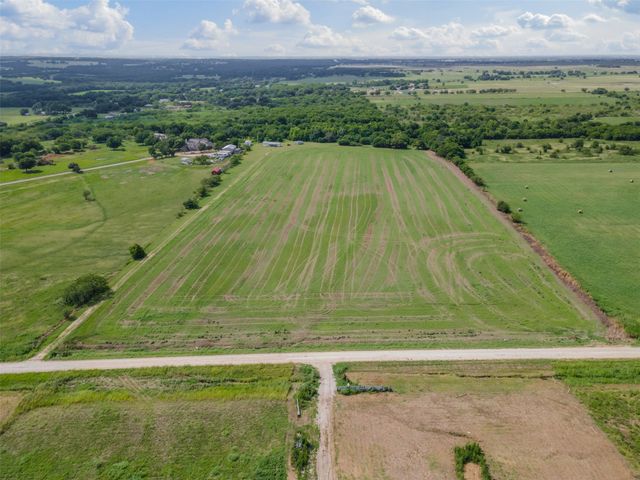 167 Hcr 4105, Covington, TX 76636