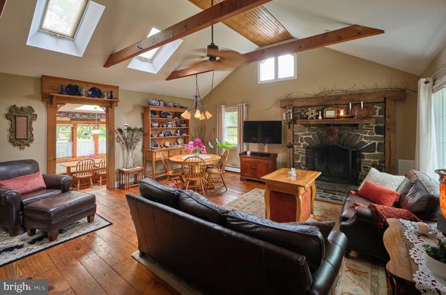 1490 RIVER RD, Upper Black Eddy, PA 18972