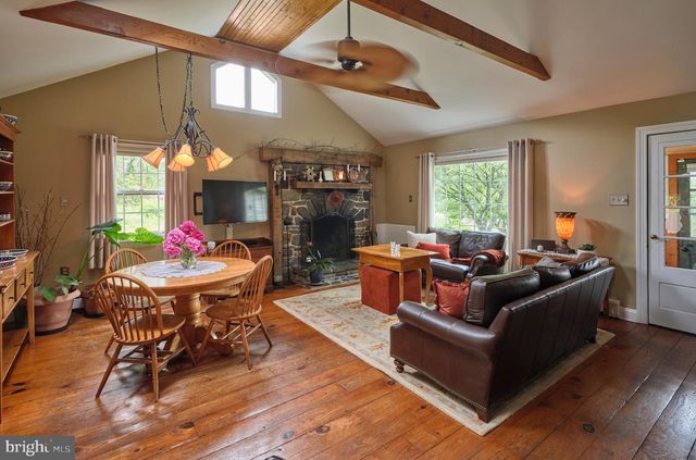 1490 RIVER RD, Upper Black Eddy, PA 18972