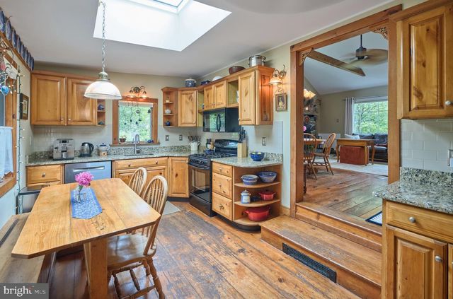 1490 RIVER RD, Upper Black Eddy, PA 18972