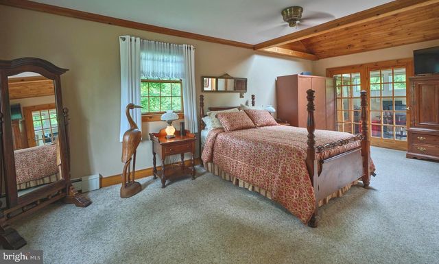 1490 RIVER RD, Upper Black Eddy, PA 18972