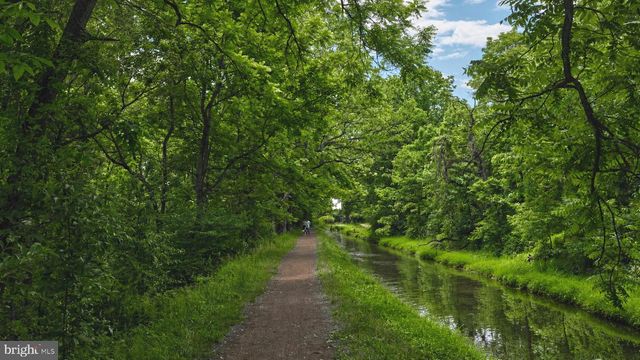 1490 RIVER RD, Upper Black Eddy, PA 18972