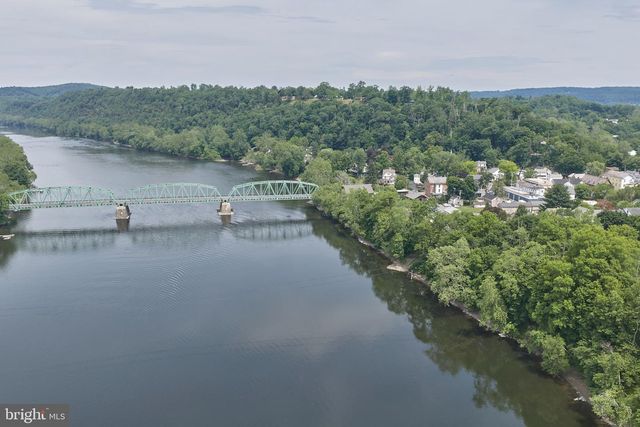 1490 RIVER RD, Upper Black Eddy, PA 18972