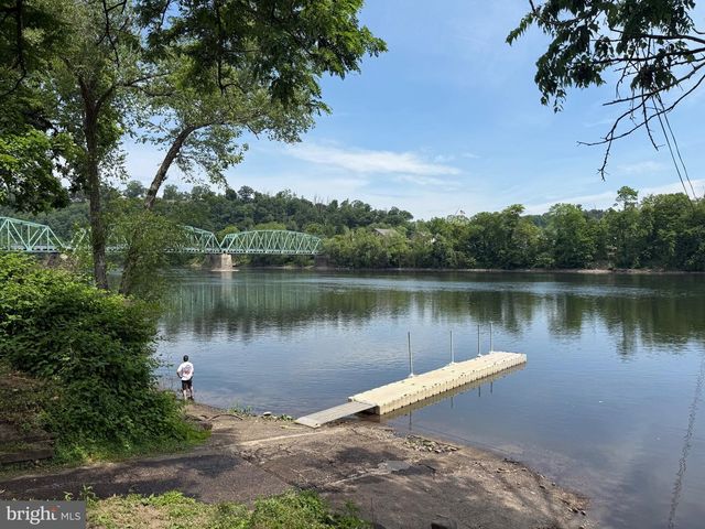 1490 RIVER RD, Upper Black Eddy, PA 18972