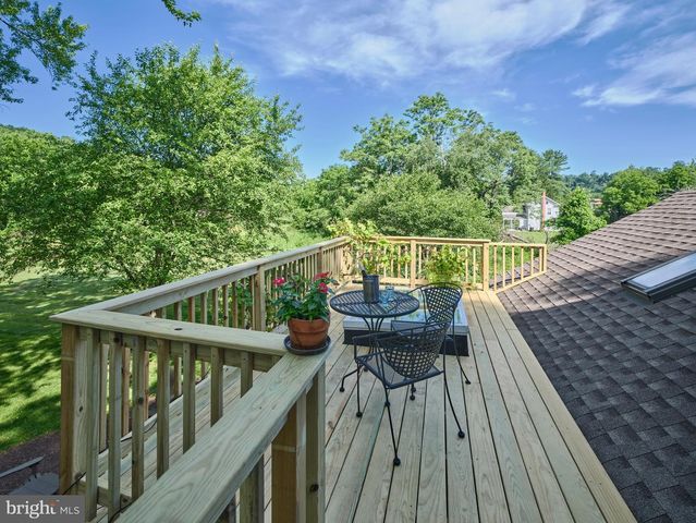 1490 RIVER RD, Upper Black Eddy, PA 18972