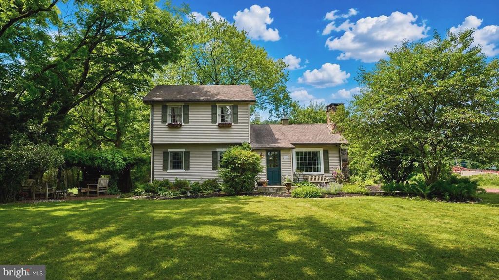 1490 RIVER RD, Upper Black Eddy, PA 18972