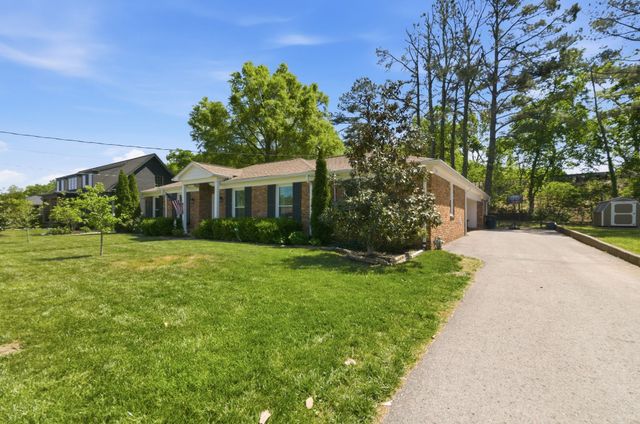 914 Percy Warner Blvd, Nashville, TN 37205