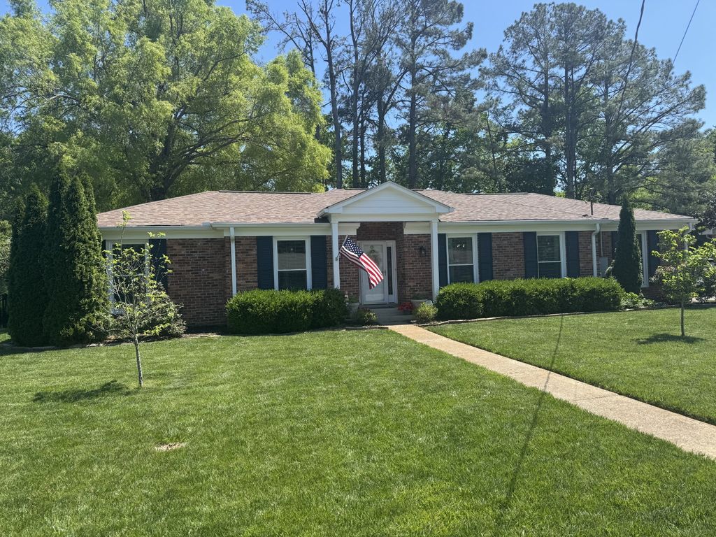 914 Percy Warner Blvd, Nashville, TN 37205