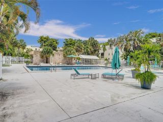 20301 NE 30th Ave 122-5, Aventura, FL 33180