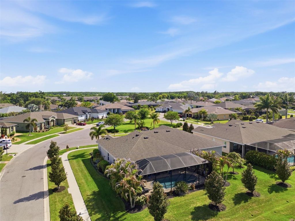 Image 32 of property listing at 3840 CARDENAL AVENUE, Sun City Center, FL 33573