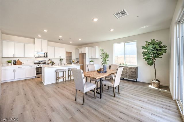 1025 Copper Robin Street, Henderson, NV 89011