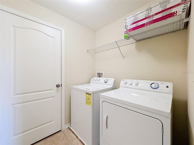 3554 RODRICK CIRCLE, Orlando, FL 32824