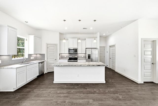 354 Lamaloa LN, Bastrop, TX 78602
