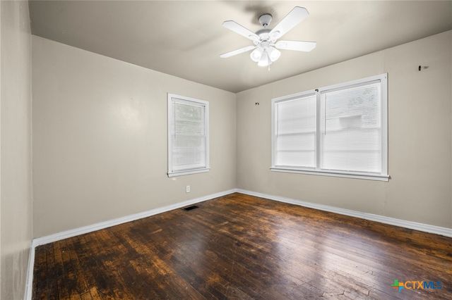1104 N 10th Street, Killeen, TX 76541
