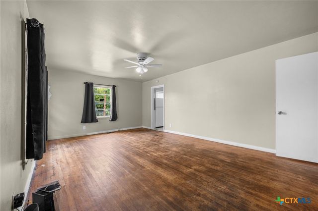 1104 N 10th Street, Killeen, TX 76541
