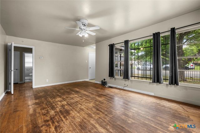 1104 N 10th Street, Killeen, TX 76541