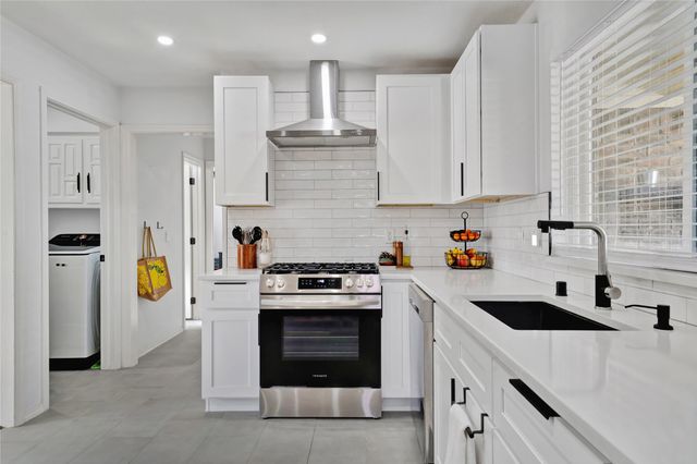 2701 Downing Drive, Plano, TX 75023