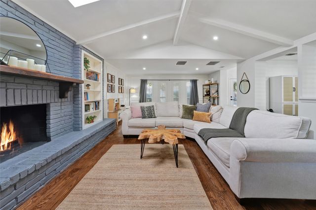 2701 Downing Drive, Plano, TX 75023