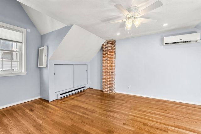 223 Bolton St, Boston, MA 02127