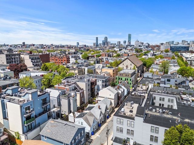223 Bolton St, Boston, MA 02127