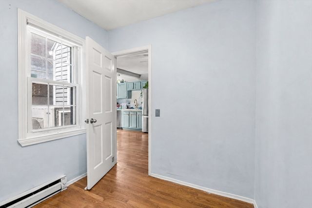 223 Bolton St, Boston, MA 02127