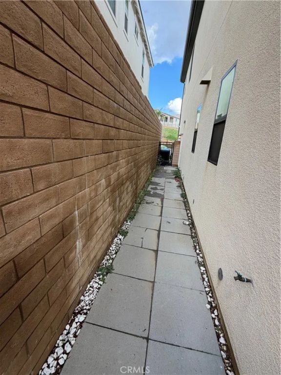 11651 N Deerlake Ranch, Chatsworth, CA 91311