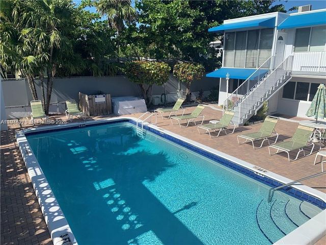 4228 N Ocean Dr 17, Lauderdale By The Sea, FL 33308