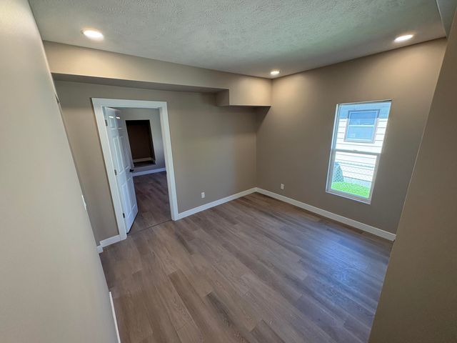 1727 2ND Avenue, Council Bluffs, IA 51501