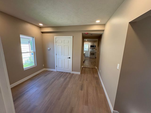 1727 2ND Avenue, Council Bluffs, IA 51501