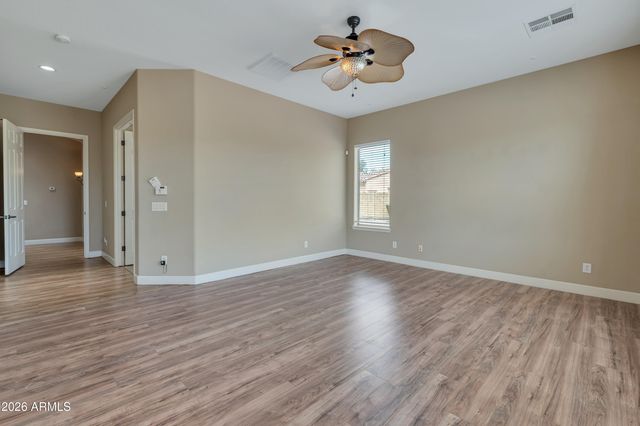 32005 N 16th Avenue, Phoenix, AZ 85085