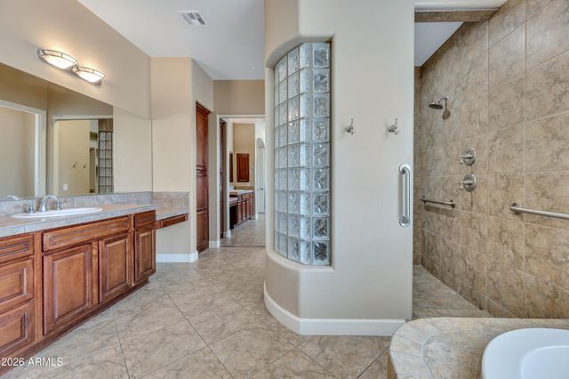 32005 N 16th Avenue, Phoenix, AZ 85085