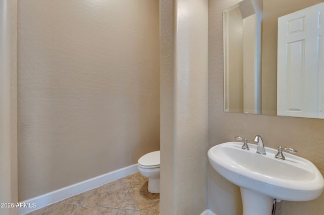 32005 N 16th Avenue, Phoenix, AZ 85085