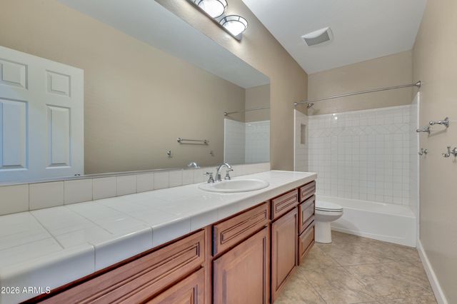 32005 N 16th Avenue, Phoenix, AZ 85085