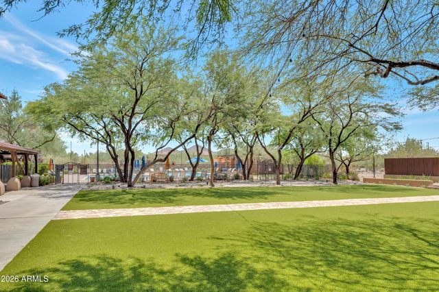 32005 N 16th Avenue, Phoenix, AZ 85085