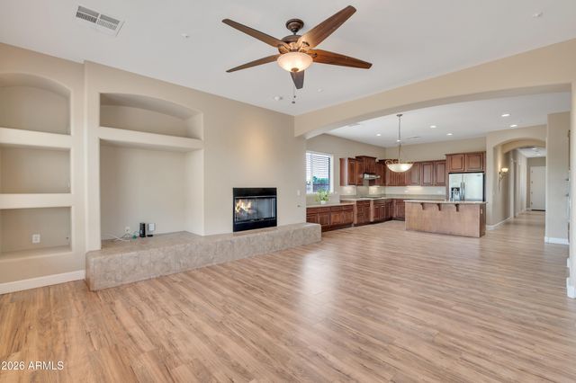 32005 N 16th Avenue, Phoenix, AZ 85085