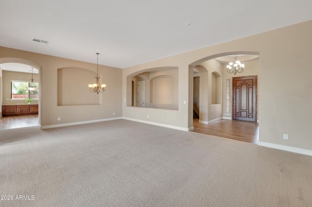 32005 N 16th Avenue, Phoenix, AZ 85085