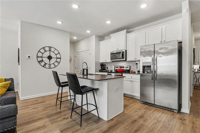 4724 Fullerton Drive, Oakwood, GA 30566