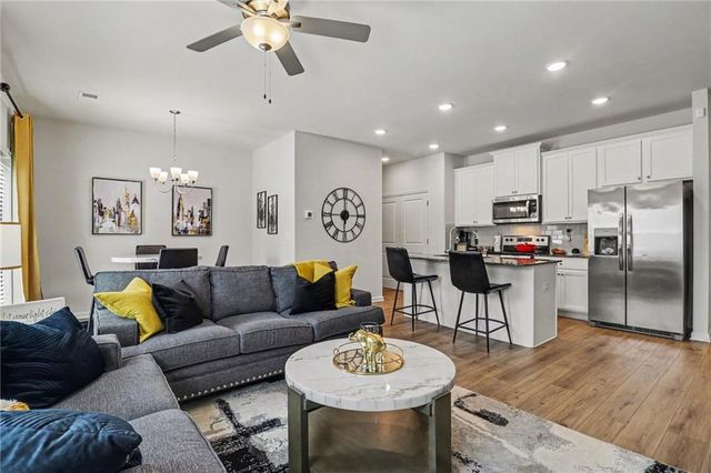 4724 Fullerton Drive, Oakwood, GA 30566