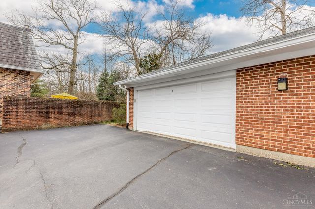 3675 Traskwood Circle, Cincinnati, OH 45208