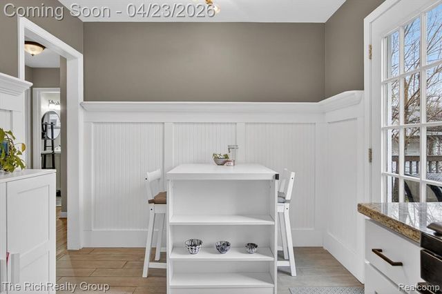 2100 Brockton Avenue, Royal Oak, MI 48067
