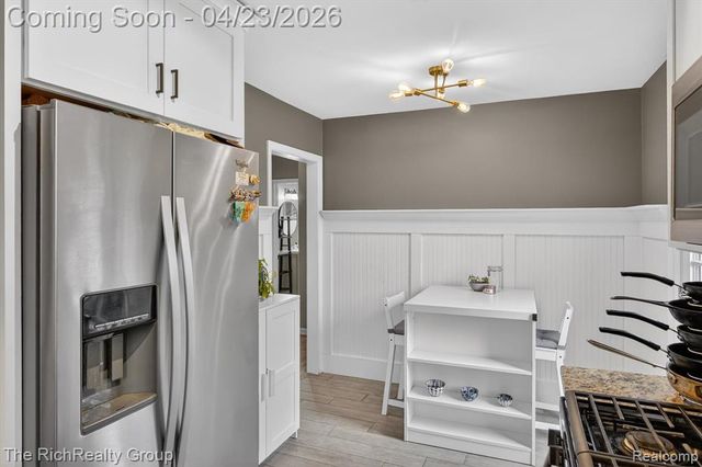 2100 Brockton Avenue, Royal Oak, MI 48067