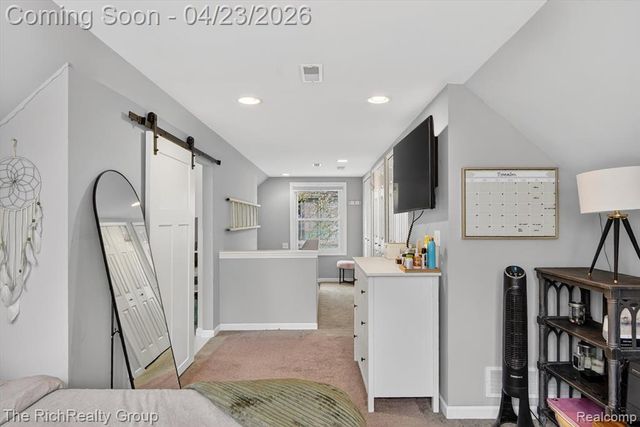2100 Brockton Avenue, Royal Oak, MI 48067