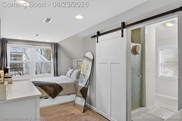 2100 Brockton Avenue, Royal Oak, MI 48067