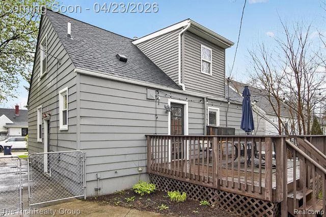 2100 Brockton Avenue, Royal Oak, MI 48067