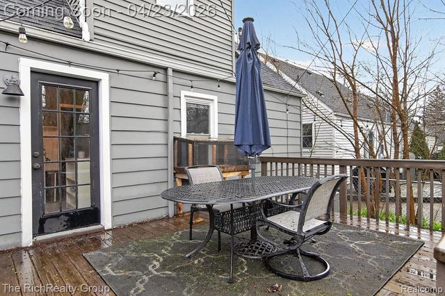 2100 Brockton Avenue, Royal Oak, MI 48067