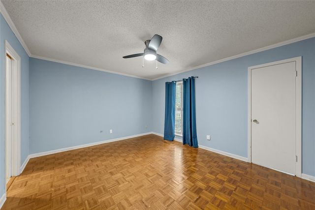 8941 Raven Drive, Woodway, TX 76712