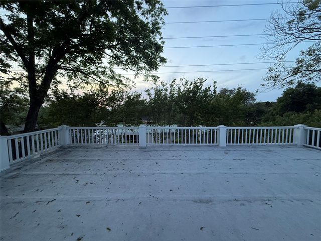 8941 Raven Drive, Woodway, TX 76712