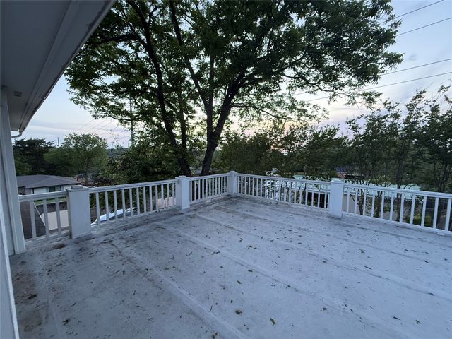 8941 Raven Drive, Woodway, TX 76712