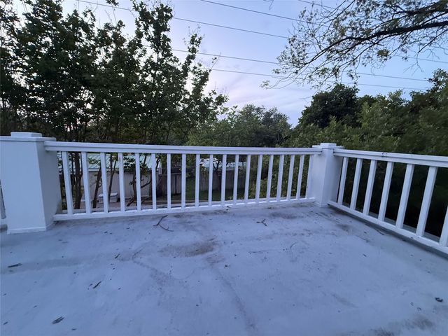 8941 Raven Drive, Woodway, TX 76712